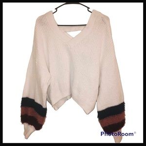 NWT My Michelle Chenille Eyelash fabric sweater w/ striped bell sleeves Lg